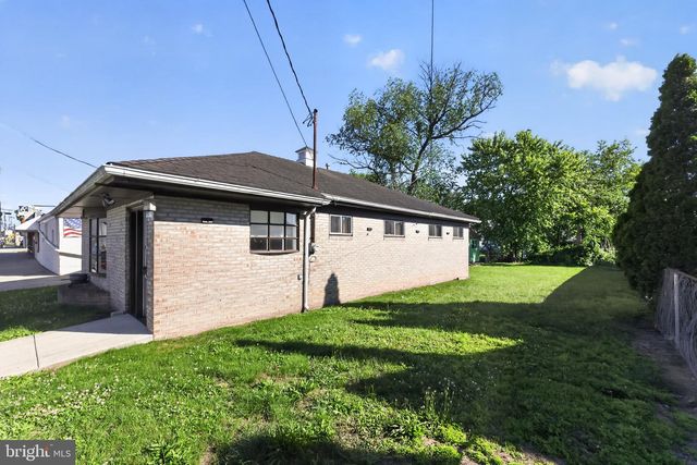 870 W BROWNING RD, Bellmawr, NJ 08031
