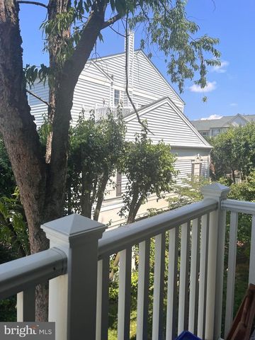 1919 KENWOOD AVE #304, Alexandria, VA 22302