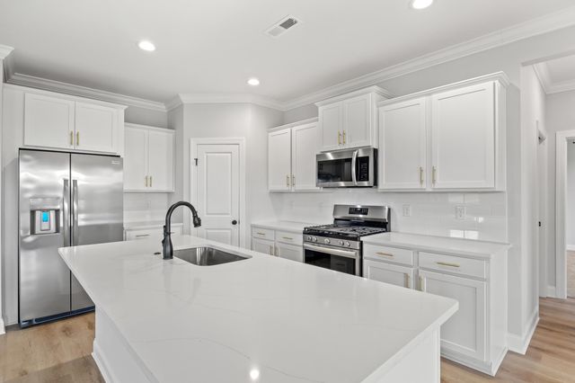 5014 Shore Breeze Dr., Myrtle Beach, SC 29588