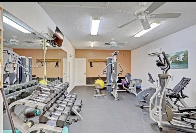 2949 SW 22nd Circle 27a, Delray Beach, FL 33445