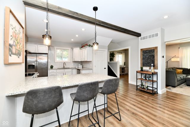 3832 Carrollton Avenue, Indianapolis, IN 46205