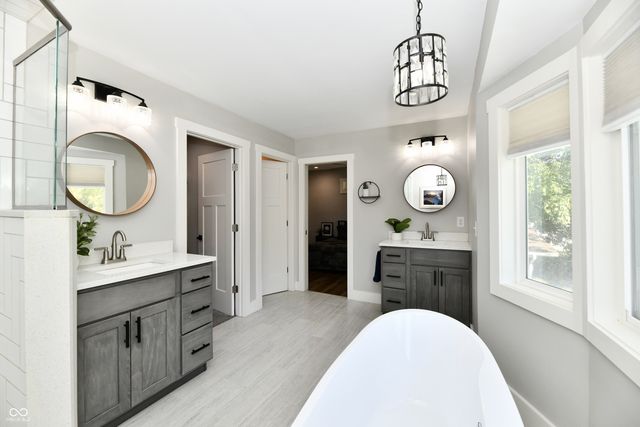 3832 Carrollton Avenue, Indianapolis, IN 46205