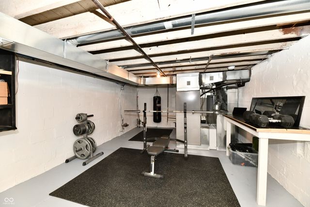 3832 Carrollton Avenue, Indianapolis, IN 46205