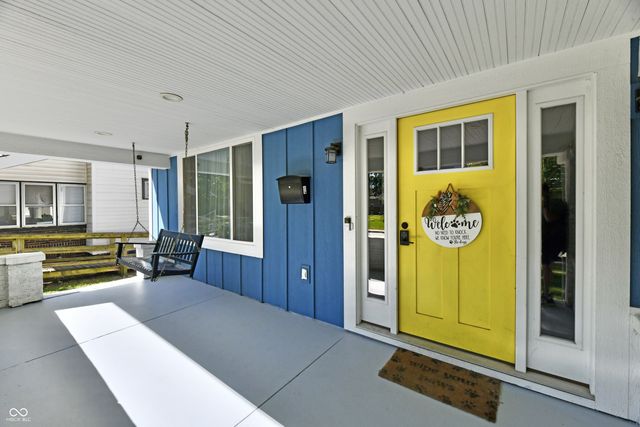3832 Carrollton Avenue, Indianapolis, IN 46205