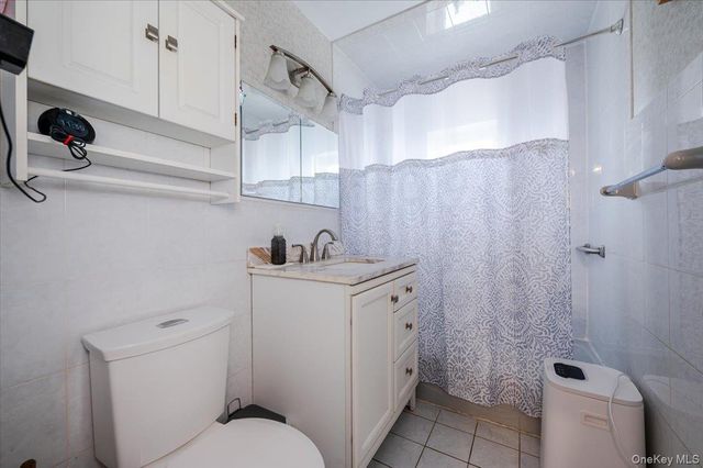 512 Prentiss Avenue, Bronx, NY 10465