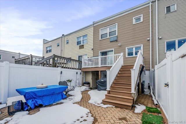 512 Prentiss Avenue, Bronx, NY 10465