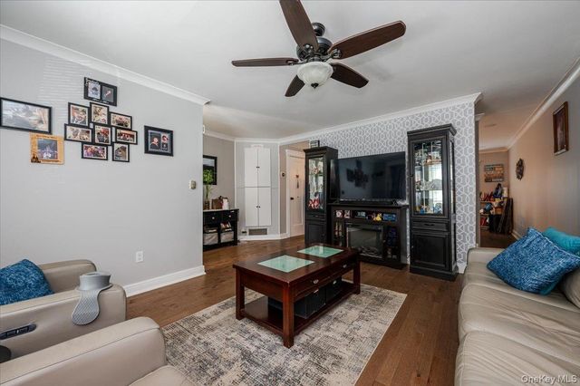 512 Prentiss Avenue, Bronx, NY 10465