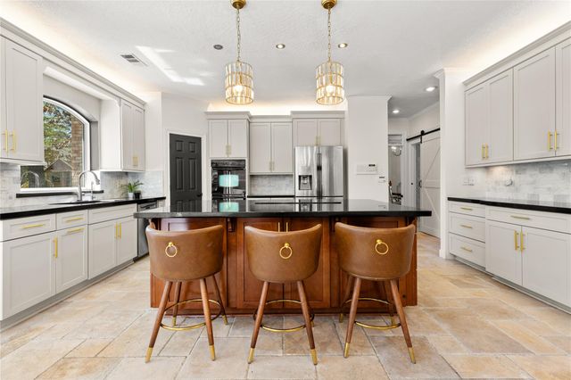 2015 Hickory Park Drive, Houston, TX 77345