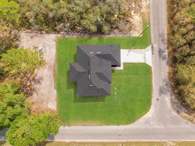 33 FISHER PLACE, Ocklawaha, FL 32179