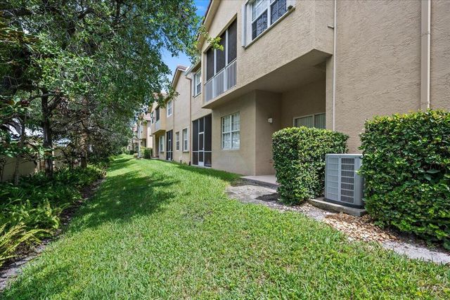 113 LIGHTHOUSE Circle C, Tequesta, FL 33469