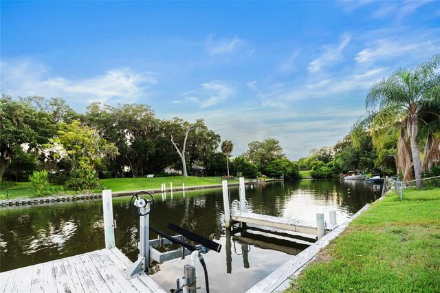 10 FELICIA COURT, Palm Coast, FL 32137