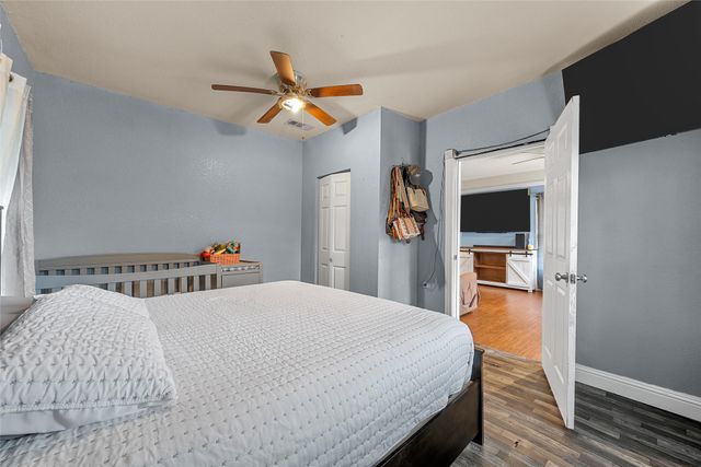 2221 S Park Avenue, Waco, TX 76706