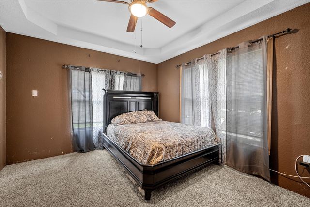 2221 S Park Avenue, Waco, TX 76706