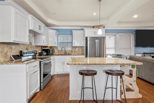 2221 S Park Avenue, Waco, TX 76706