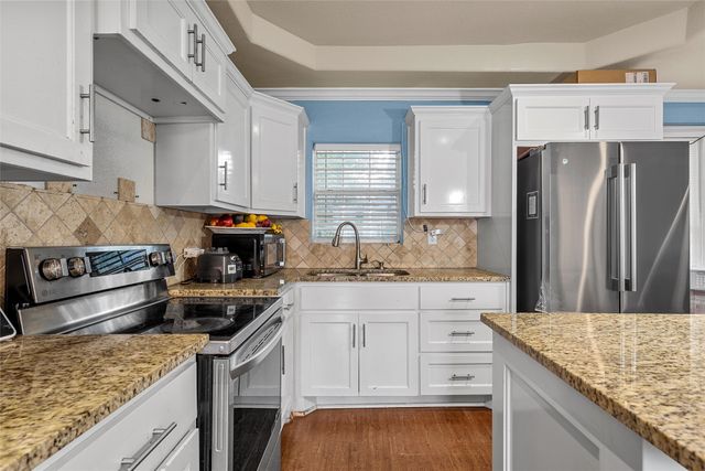 2221 S Park Avenue, Waco, TX 76706
