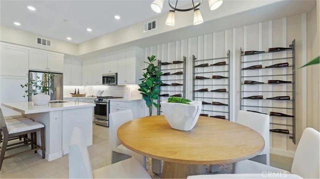 1295 Snowberry Place, Montebello, CA 90640