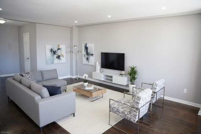 276 Prospect St 9A, East Orange City, NJ 07017