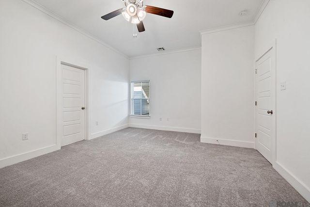 9602 Creekview Dr, Baton Rouge, LA 70836
