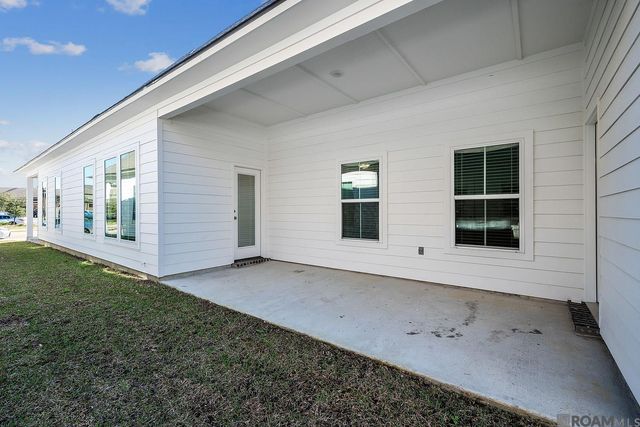 9602 Creekview Dr, Baton Rouge, LA 70836