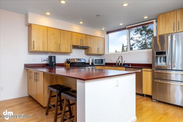 5201 E Northern Lights Boulevard, #3N, Anchorage, AK 99508