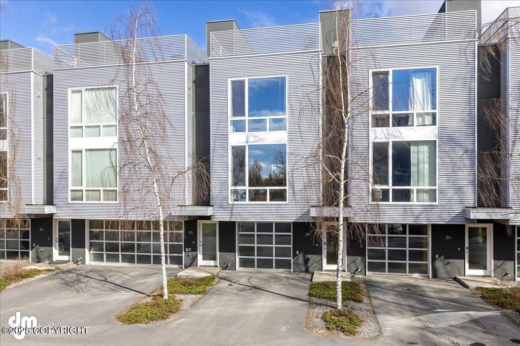 5201 E Northern Lights Boulevard, #3N, Anchorage, AK 99508