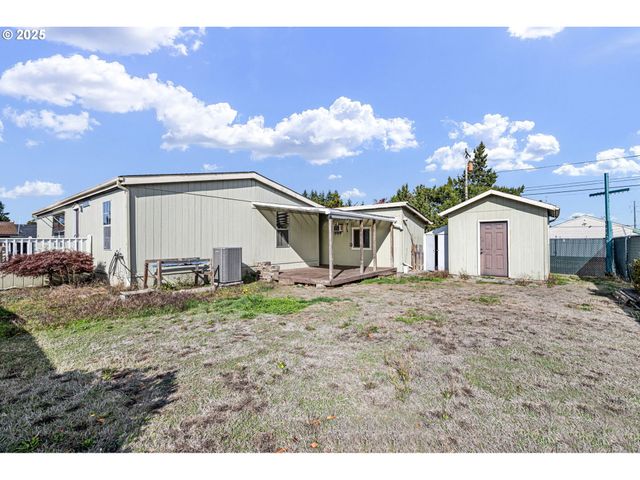 1800 LAKEWOOD Ct 158, Eugene, OR 97402