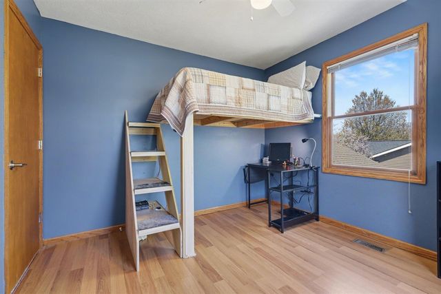 7292 Jewelbrooke Drive, Grand Rapids, MI 49548