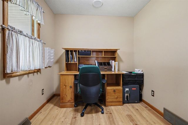 7292 Jewelbrooke Drive, Grand Rapids, MI 49548