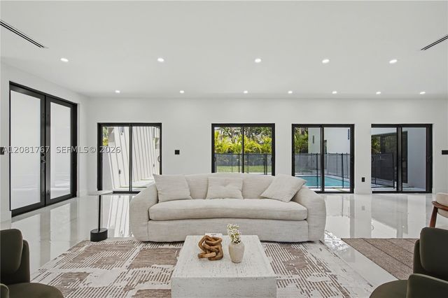 12335 Griffing Blvd 12335, North Miami, FL 33161