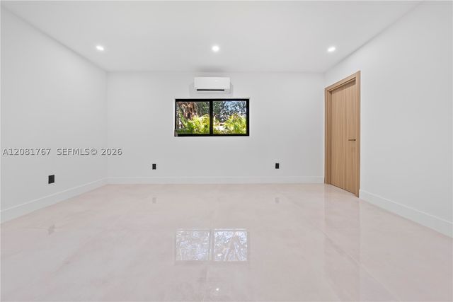12335 Griffing Blvd 12335, North Miami, FL 33161