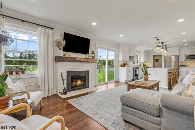 7 Daly Rd, Chester Twp., NJ 07931