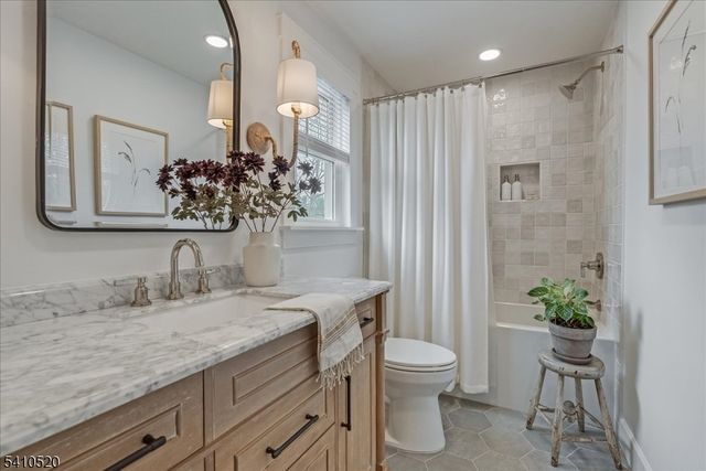 7 Daly Rd, Chester Twp., NJ 07931