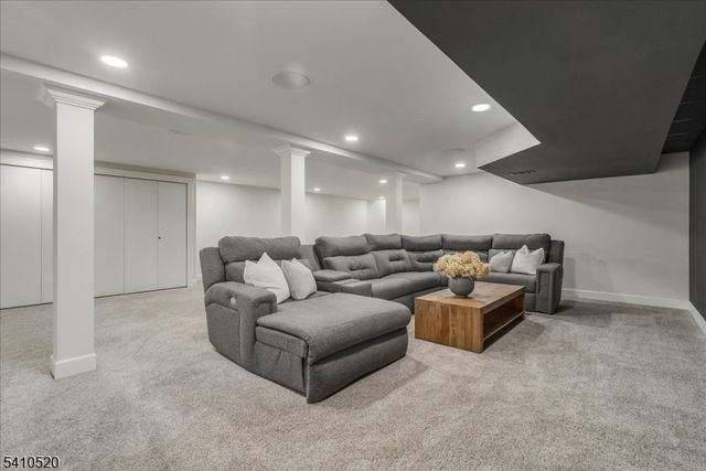 7 Daly Rd, Chester Twp., NJ 07931