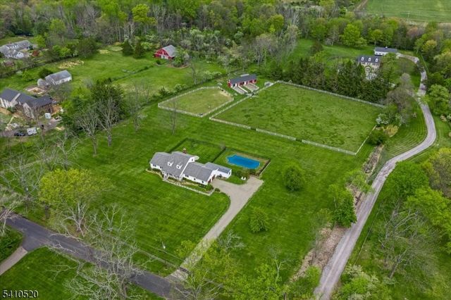 7 Daly Rd, Chester Twp., NJ 07931