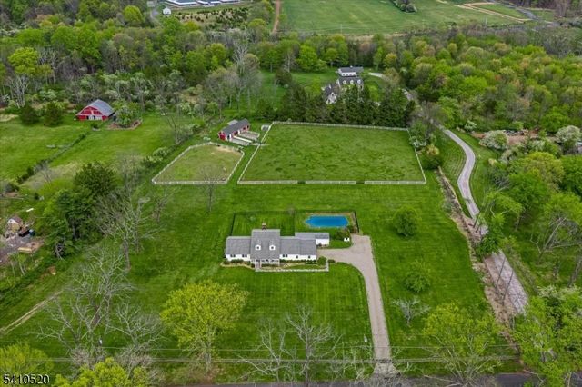 7 Daly Rd, Chester Twp., NJ 07931