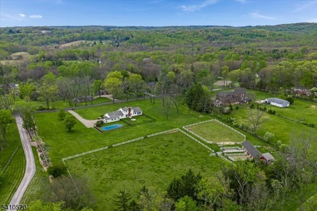7 Daly Rd, Chester Twp., NJ 07931