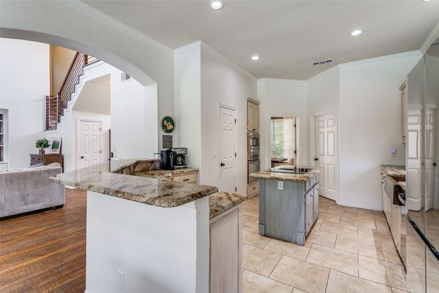 1201 Meadow Ridge Court, Southlake, TX 76092