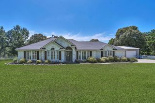 8206 Hills Parkway, Montgomery, TX 77316