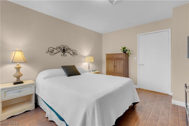 4861 South Torrey Pines Drive 201, Las Vegas, NV 89103