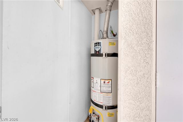 4861 South Torrey Pines Drive 201, Las Vegas, NV 89103