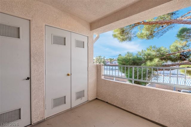 4861 South Torrey Pines Drive 201, Las Vegas, NV 89103