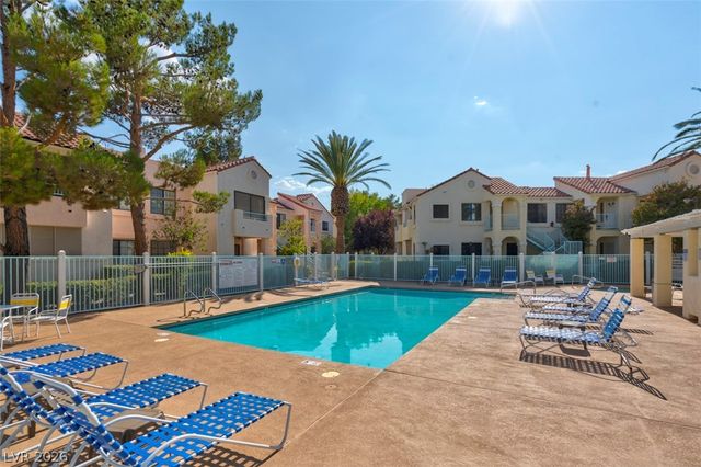 4861 South Torrey Pines Drive 201, Las Vegas, NV 89103