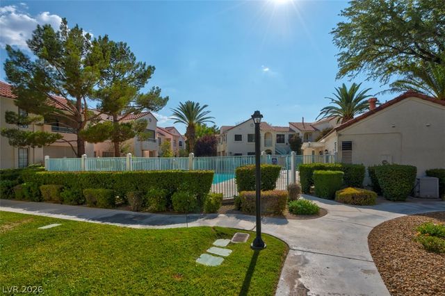 4861 South Torrey Pines Drive 201, Las Vegas, NV 89103