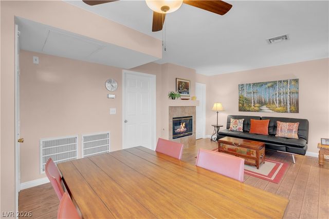 4861 South Torrey Pines Drive 201, Las Vegas, NV 89103