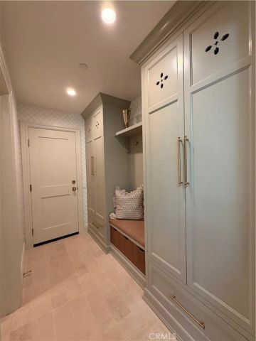 1961 Port Cardigan Place, Newport Beach, CA 92660