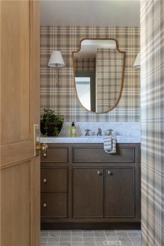 1961 Port Cardigan Place, Newport Beach, CA 92660