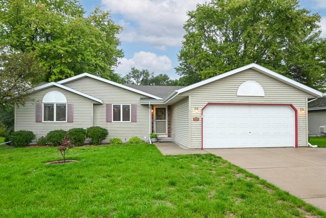 2796 Thomas DRIVE, East Troy, WI 53120
