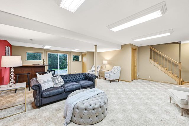 2796 Thomas DRIVE, East Troy, WI 53120