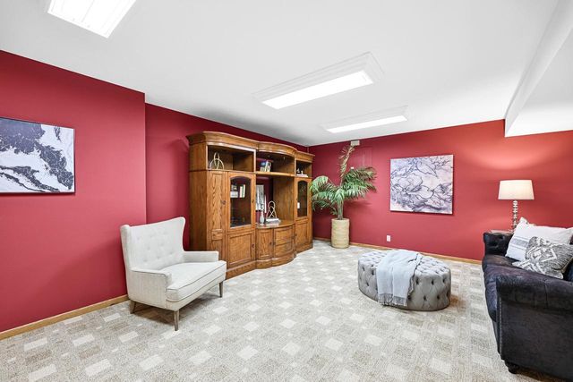 2796 Thomas DRIVE, East Troy, WI 53120