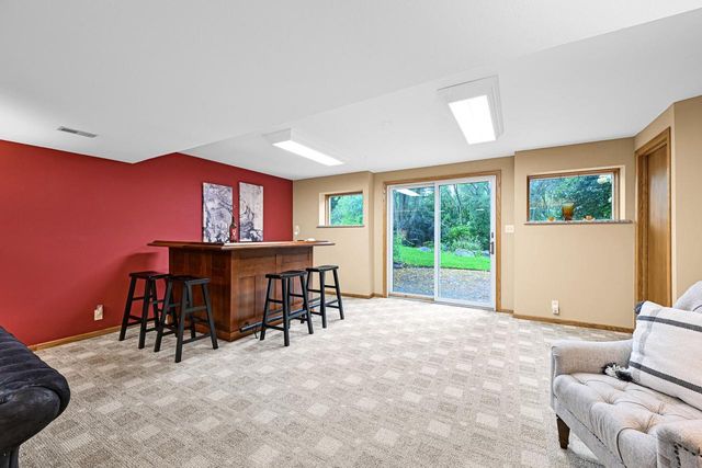 2796 Thomas DRIVE, East Troy, WI 53120